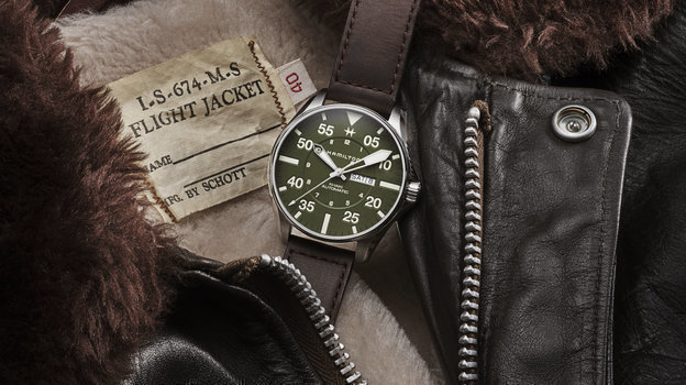 Khaki Pilot Schott NYC. Khaki Pilot Schott NYC.