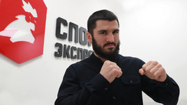 Артур Бетербиев — о встрече с Ковалевым, Канело и дружбе с Сен-Пьером