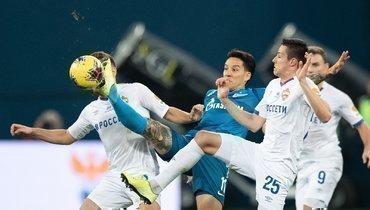 2 ноября. Санкт-Петербург. «Зенит» — ЦСКА — 1:1. Сине-бело-голубые и красно-синие победителя не выявили.