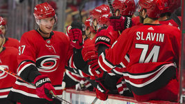 Свечников — новая звезда НХЛ, Гусеву не дают играть. Онлайн Еронко и Зислиса