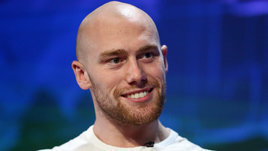 «В Америке я был сумасшедшим ребенком, кайфовал от себя». Тусовки, деньги, Панарин — истории чемпиона КХЛ