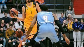 «Химки» удачно съездили в Петербург. Российское дерби — за подмосковным клубом