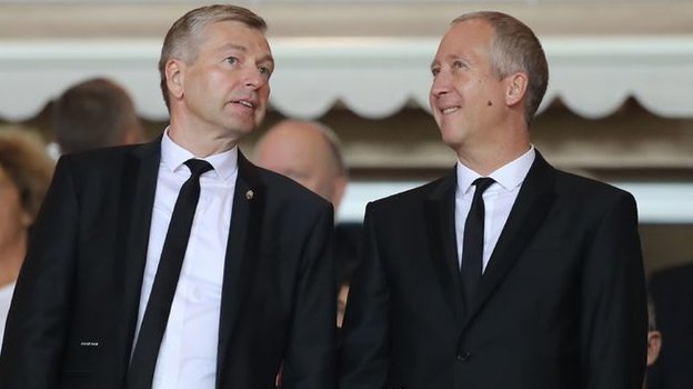 18 сентября 2018 года. Монако. Президент «Монако» Дмитрий Рыболовлев (слева) и вице-президент Вадим Васильев на трибуне стадиона «Луи II». Фото AFP 18 сентября 2018 года. Монако. Президент «Монако» Дмитрий Рыболовлев (слева) и вице-президент Вадим Васильев на трибуне стадиона «Луи II». Фото AFP