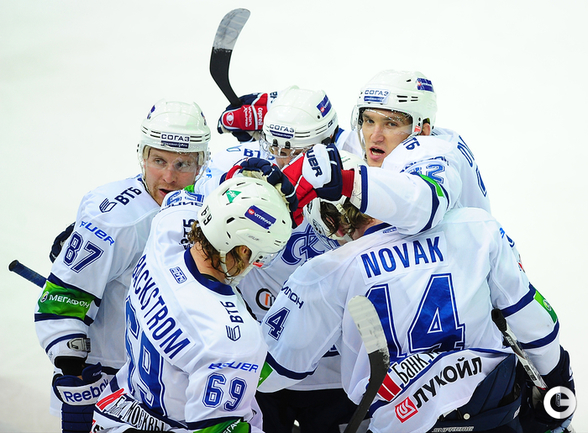 "ДИНАМО" ОБЫГРАЛО ЦСКА