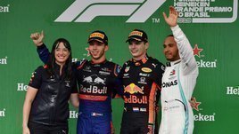 Хэмилтон разбушевался и подарил «Торо Россо» подиум