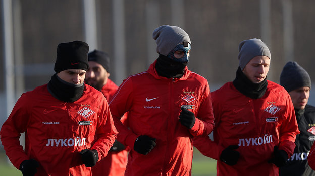 «Спартак» утеплился. Вы узнаете всех игроков?