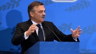 Рене Фазель.