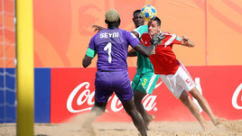 Спартаковский хет-трик и два гола за 10 секунд. Россия начала чемпионат мира с инфарктной победы