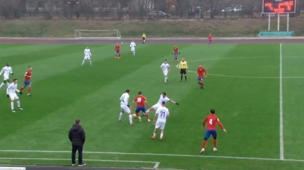 Единственное выигранное единоборство Дзагоева в матче со СКА. Единственное выигранное единоборство Дзагоева в матче со СКА.