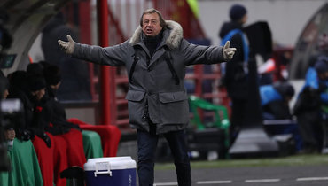 26 ноября. Москва. «Локомотив» — «Байер» — 0:2. Юрий Семин остался недоволен характером своей команды.