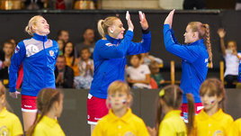 Российские гандболистки будут сражаться за золото мира