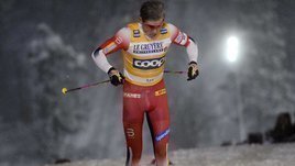 Клебо беспощаден, Большунов без медали в первой гонке сезона