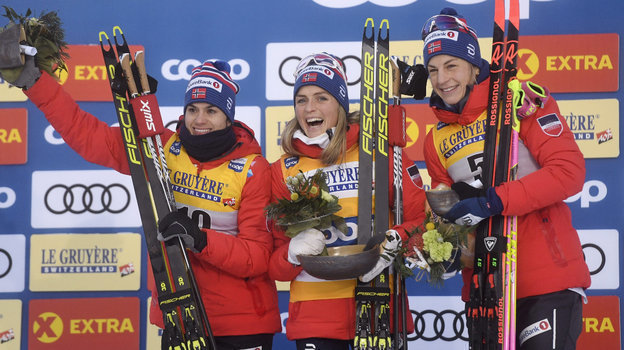 Хейди Венг (слева), Тереза Йохауг и Астрид Якобсен. Фото Reuters Хейди Венг (слева), Тереза Йохауг и Астрид Якобсен. Фото Reuters