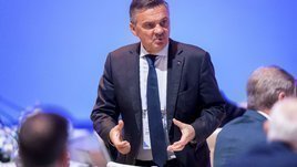 «Не трогайте невиновных! Хоккей не связан со скандалом имени Родченкова». Фазель выступил в защиту России