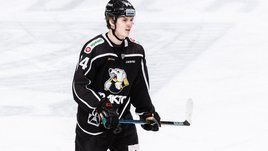 Из «Рейнджерс» — в «Трактор», из «Трактора» — в ВХЛ и обратно в «Рейнджерс». Удивительная судьба талантливого челябинца