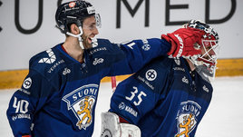 Невероятный гол! Финский вратарь одним касанием вошел в историю