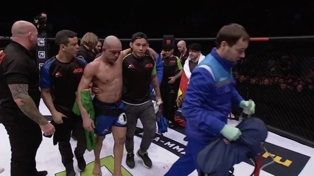 На объявление победителя Диего Брандао не вышел. На объявление победителя Диего Брандао не вышел.