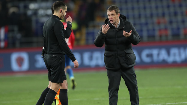 Виктор Гончаренко (справа). Фото Александр Федоров, «СЭ» / Canon EOS-1D X Mark II Виктор Гончаренко (справа). Фото Александр Федоров, «СЭ» / Canon EOS-1D X Mark II