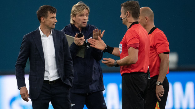 Сергей Семак (слева). Фото Вячеслав Евдокимов, ФК «Зенит» Сергей Семак (слева). Фото Вячеслав Евдокимов, ФК «Зенит»