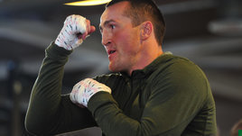 Лебедев подерется с тем, кто почти устоял против Усика