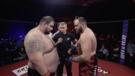 200-килограммовый русский боец потерпел первое поражение. Ему оторвало бицепс