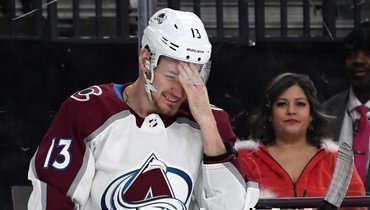 24 декабря. Парадайс. «Вегас» — «Колорадо» — 3:7. Валерий Ничушкин.