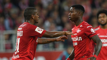 Фернанду и Квинси Промес.