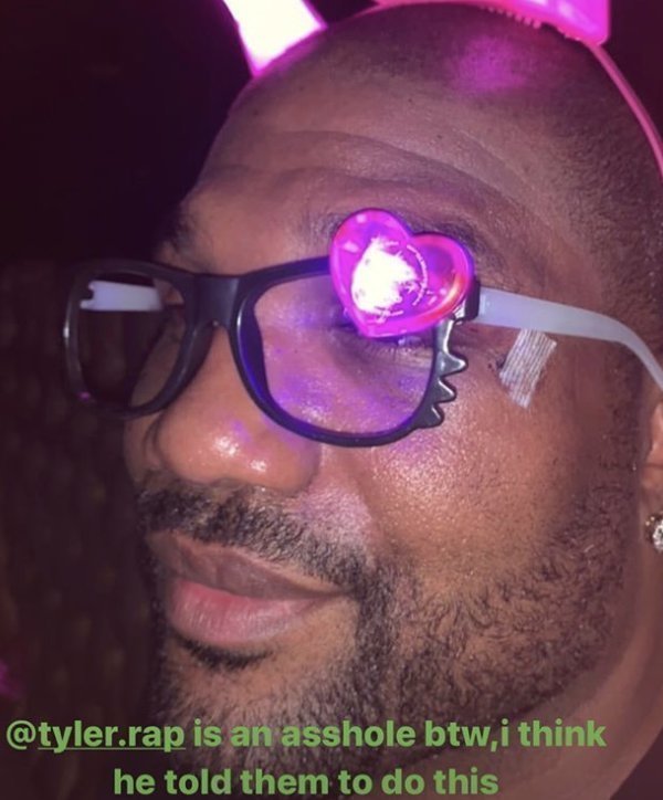 Джексон на вечеринке после поражения. Джексон на вечеринке после поражения.