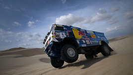 Старт Алонсо, битва КАМАЗов за 17-й титул, споры вокруг прав женщин. «Дакар-2020» пройдет в уникальных условиях