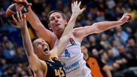 «Зенит» остановил дальнее нападение «Химок»