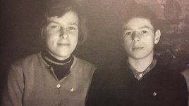 «Учитель в Бильбао ударил Харламова за отказ молиться». Потрясающее интервью Рабинера с родной сестрой Легенды №17