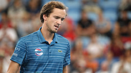 Медведев и Джокович сыграли сумасшедший матч, но Россия осталась без финала