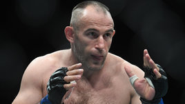 «Молодые хотят отобрать у меня то, что зарабатывал годами. Я им не дамся». Откровенное интервью с русской легендой ММА