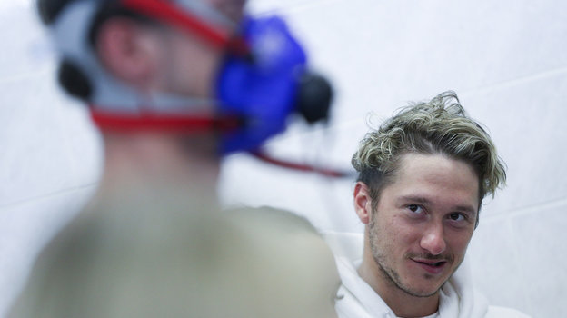 Новая прическа Антона Миранчука и крестик Баринова