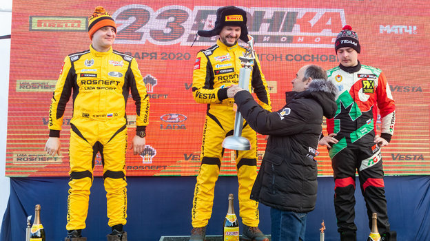 Кирилл Ладыгин - на высшей ступени пьедестала почета. Кирилл Ладыгин - на высшей ступени пьедестала почета.