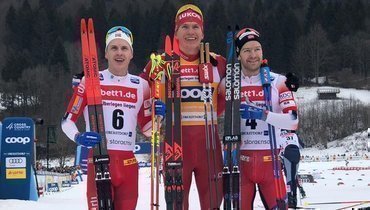 25 января. Оберстдорф. (слева направо) Симен Крюгер, Александр Большунов и Шюр Рете.