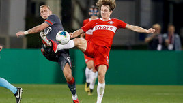 «Локо» поддержал Семина и вырвал у «Спартака» победу по пенальти