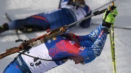 Наказание Устюгова, угроза золоту Сочи и триумф Логинова. Вот так день в российском биатлоне