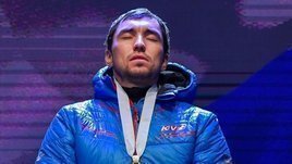 «В одних трусах смотрели, как проверяли вещи». Против Логинова все методы хороши?