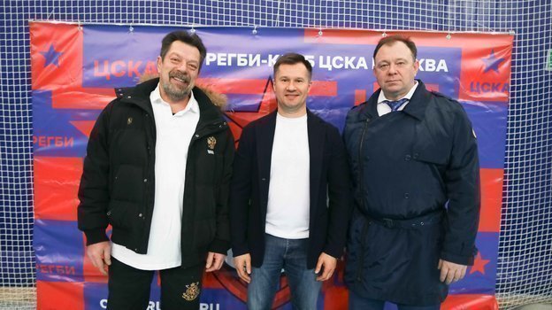 Слева направо - Виктор Иванов, Алексей Немов, Роман Кудрявцев. Слева направо - Виктор Иванов, Алексей Немов, Роман Кудрявцев.