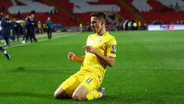 Украинского форварда поймали на допинге. УЕФА отстранил его от футбола на год