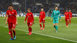 Футболисты против фанатов: «Бавария» и «Хоффенхайм» в знак протеста перестали играть