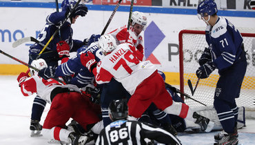 2 марта. Москва. «Динамо» — «Спартак» — 5:1. Драка в третьем периоде.