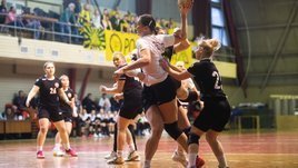 Приближение к сенсации. Гандболистки определились с парами плей-офф