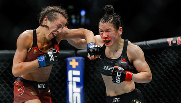 Китаянка Вэйли Чжан победила польку Йоанну Енджейчик.