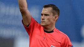 Три пенальти, два удаления армейцев — как судили Безбородов и ВАР