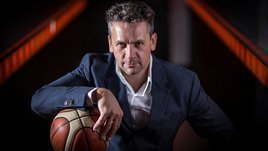 «Наши игроки и тренеры — профессионалы. Паники в команде нет». Генеральный директор «Зенита» о приостановке сезона