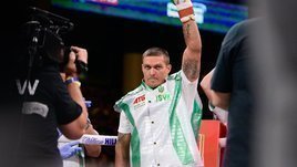 «Александр, а не Олександр». Усик не боится украинского гнева