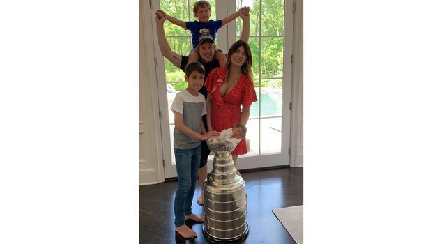 Владимир Тарасенко с семьей. Владимир Тарасенко с семьей.