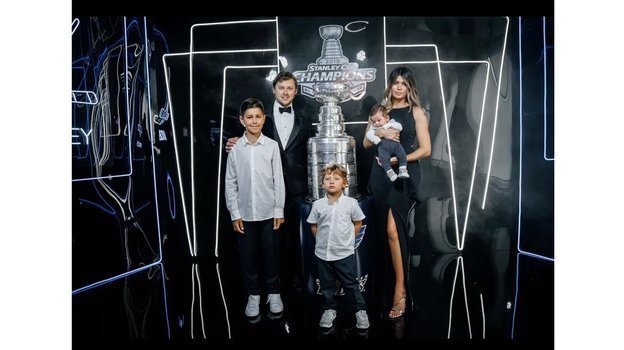 Владимир Тарасенко с семьей. Владимир Тарасенко с семьей.